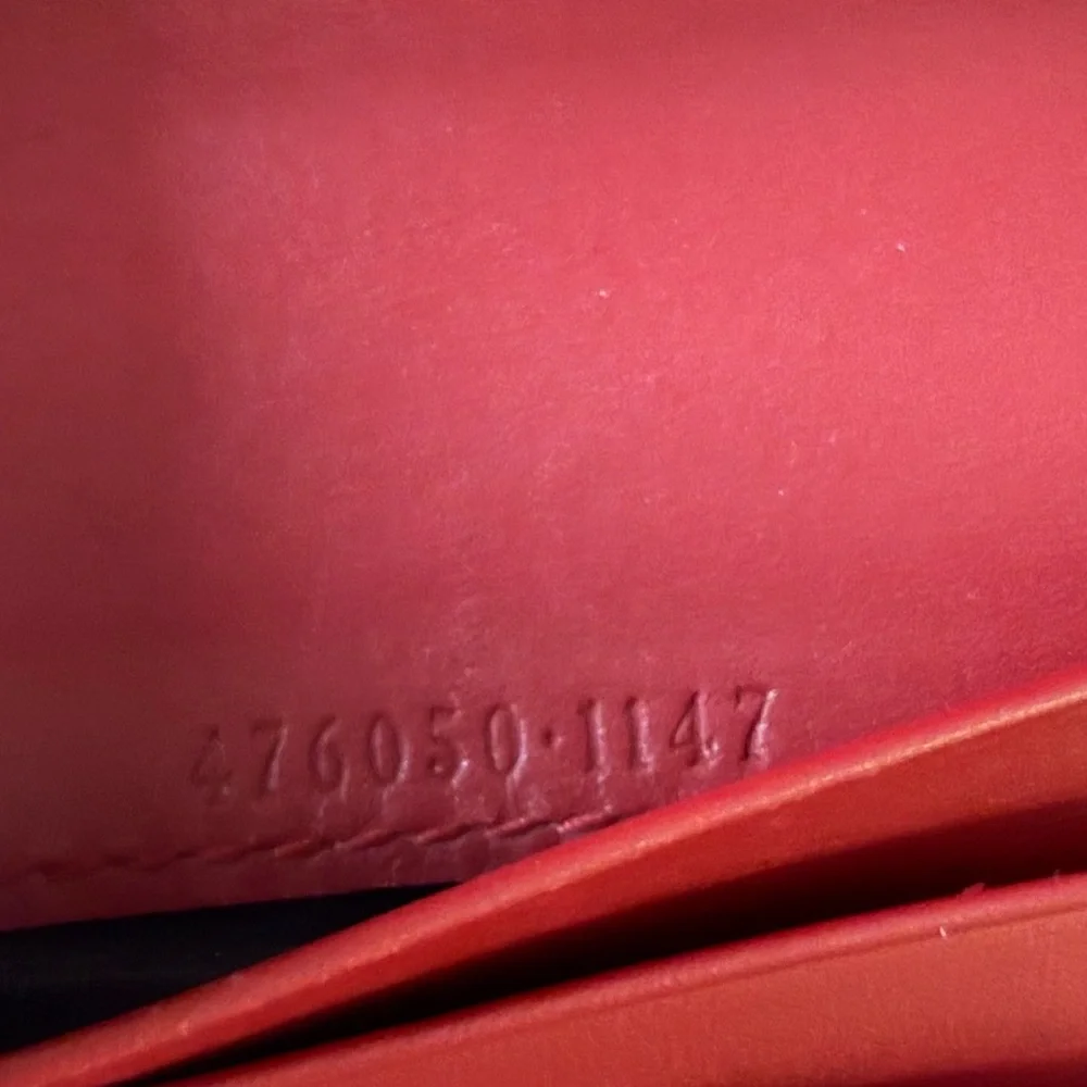 🍒 Gucci GG Supreme Cherry Crystal Compact Wallet - Picture 13 of 13